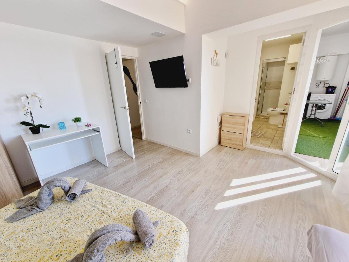 Daniel Beachfront, 2 Rooms Wifi Free Playa de las Americas  Exterior photo